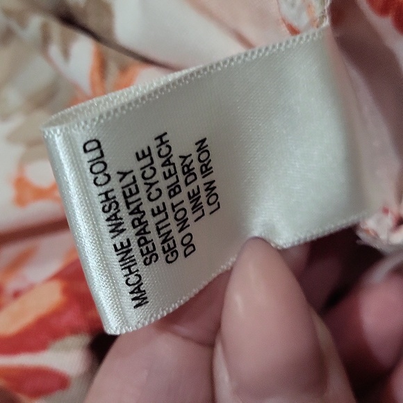 Floral & Ivy Floral V-Neck Top - Picture 10 of 10